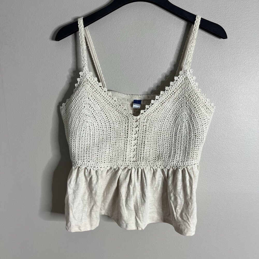 Old Navy Crochet Top Size Medium Peplum Boho Spaghetti Strap V-Neck Oatmeal